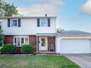 2266 Augustine Dr, Parma, OH
