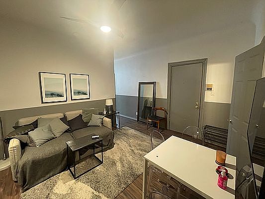 1st image of 32 W 37th St APT 4