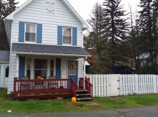 27 Willow Ave, Thompson, PA 18465