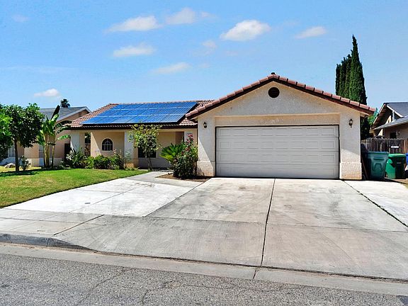 2nd image of 1035 La Perla Ln
