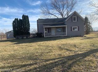 4637 W Garrison Rd, Owosso, MI 48867