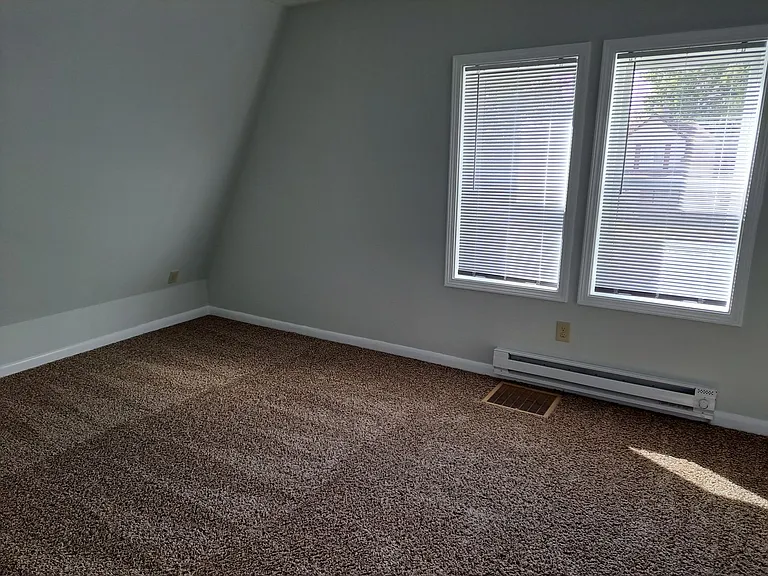 413 Birch Ave — Photo 3