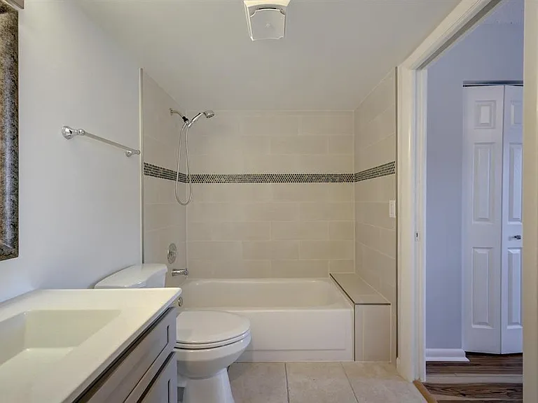342 Southwind Dr #216 — Photo 13