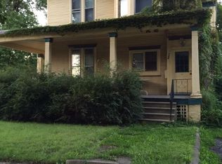 302 N Pine St, Decatur, IL 62522