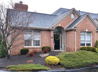 1402 Appleridge Ct, Gibsonia, PA 15044