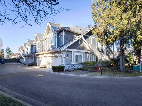 7288 Blundell Rd #1, Richmond, BC V6Y 1J4