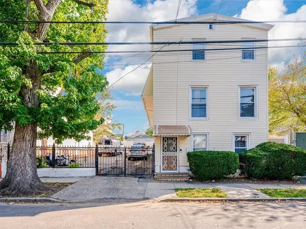 2712 Morgan Avenue, Bronx, NY 10469