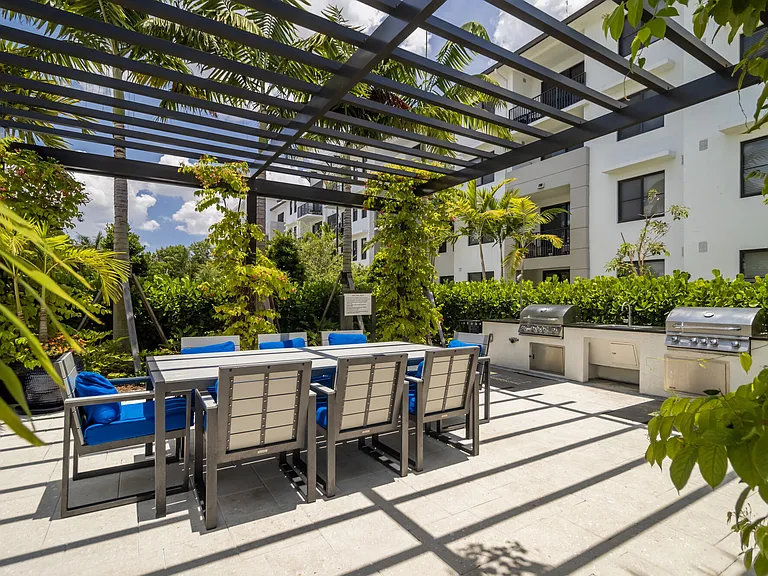 Epic Residences — Photo 21