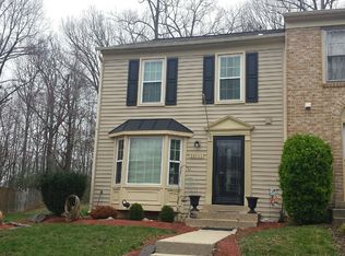 11933 Artery Dr, Fairfax, VA 22030