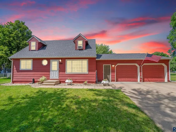 4205 S Plateau Trl, Sioux Falls, SD 57106