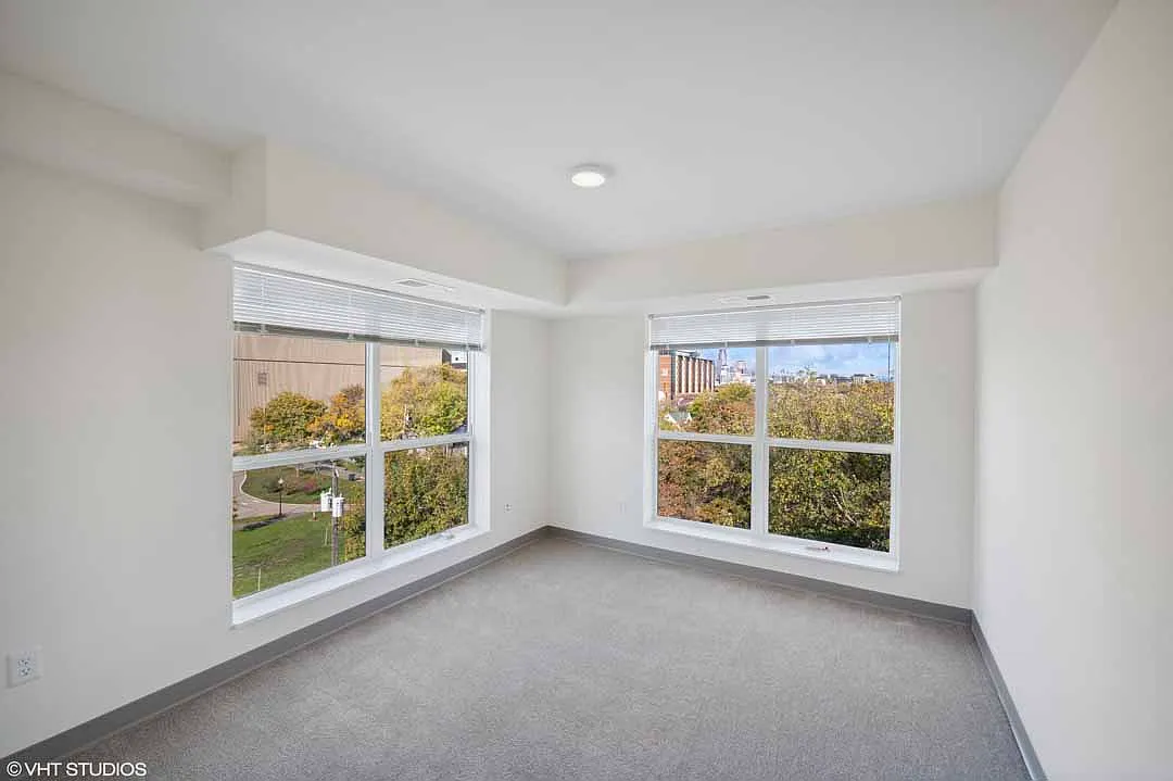 Midwell — Photo 2