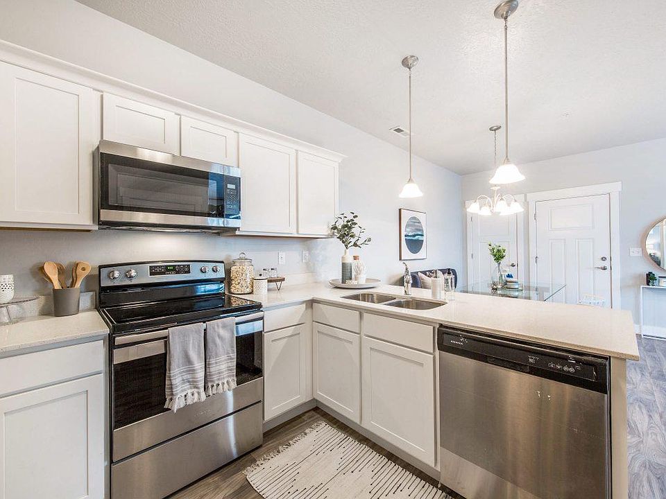 1st image of 14497 S Ronan Ln