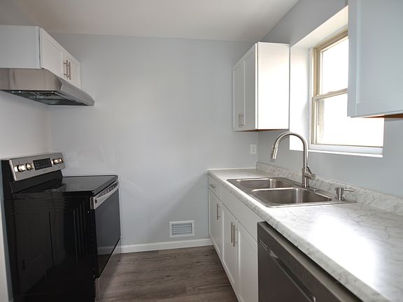 4th image of 7301 Brookcrest Dr #1