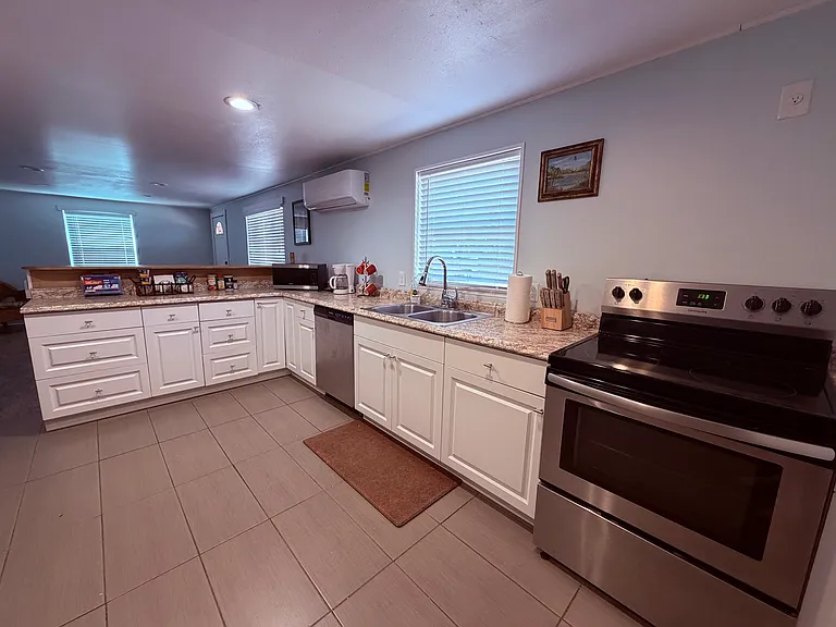 5540 N Highway 1 — Photo 15