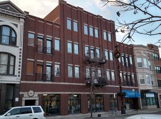 2626 N Lincoln Ave APT 303, Chicago, IL 60614