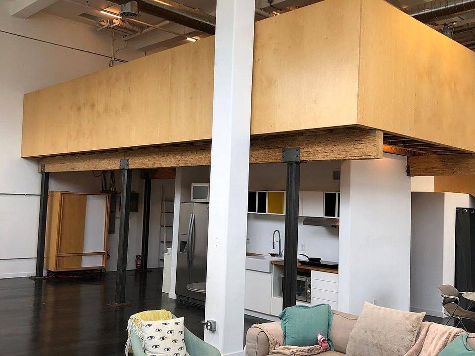 1st image of 360 W Avenue 26 Ste 118