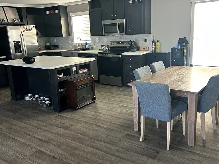 348 Remington Dr — Photo 15
