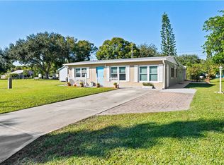 1621 5th Ave, Vero Beach, FL 32960