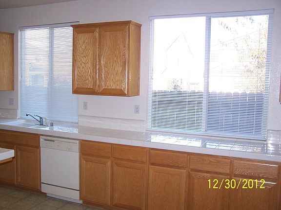 lots of natural light in kitchen