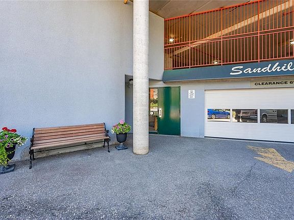 3rd image of 20 Saint George St #110