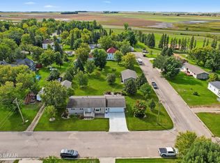 716 3rd Ave, Petersburg, ND 58272
