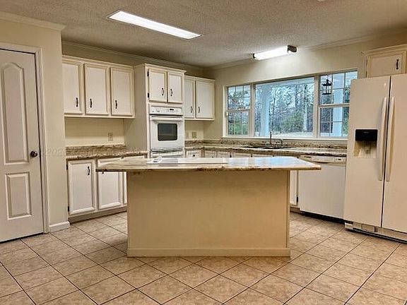 5th image of 1232 Kilgore Rd