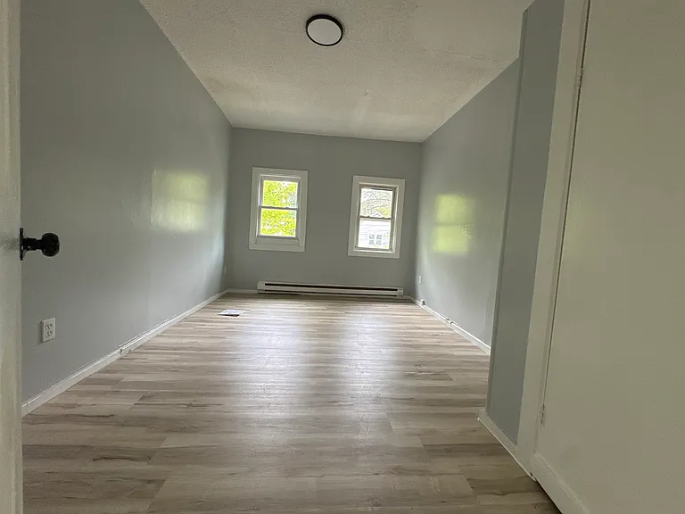 118 Shepard St #L2 — Photo 4