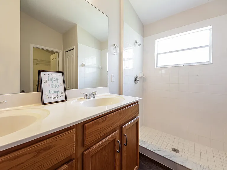 92 Pine Forest Pl — Photo 9