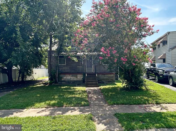 200 Pinewood Rd, Dundalk, MD 21222