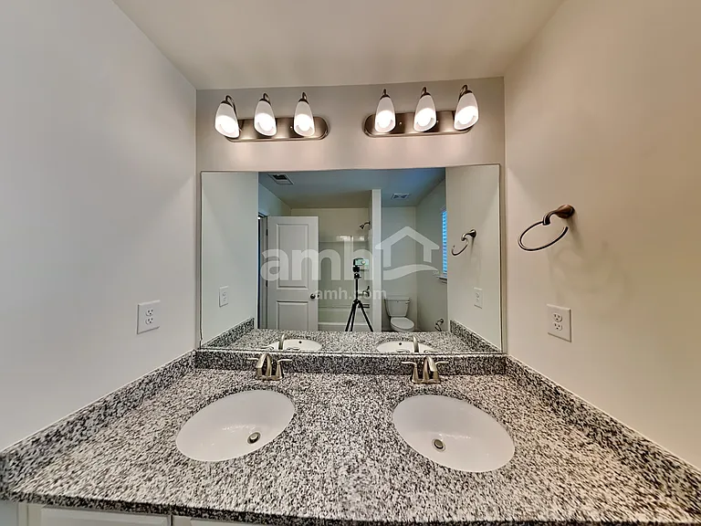542 Slew Dr — Photo 20