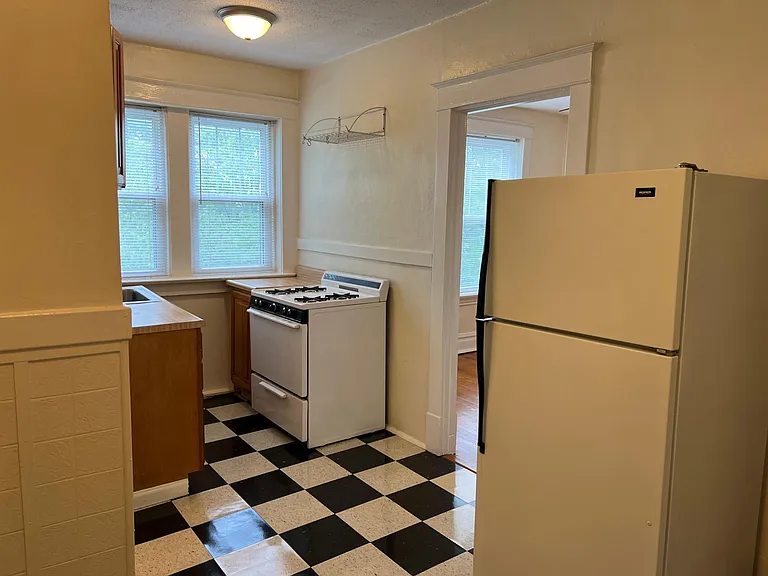 7401 Zephyr Pl #2E — Photo 13