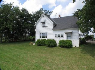 19637 Fairmount Rd, Wapakoneta, OH 45895