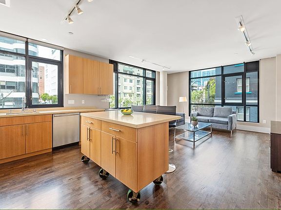 4th image of 818 Van Ness Ave APT 307