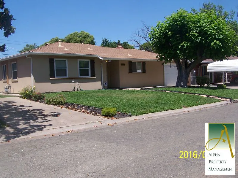 1433 Sebastian Way photo 1
