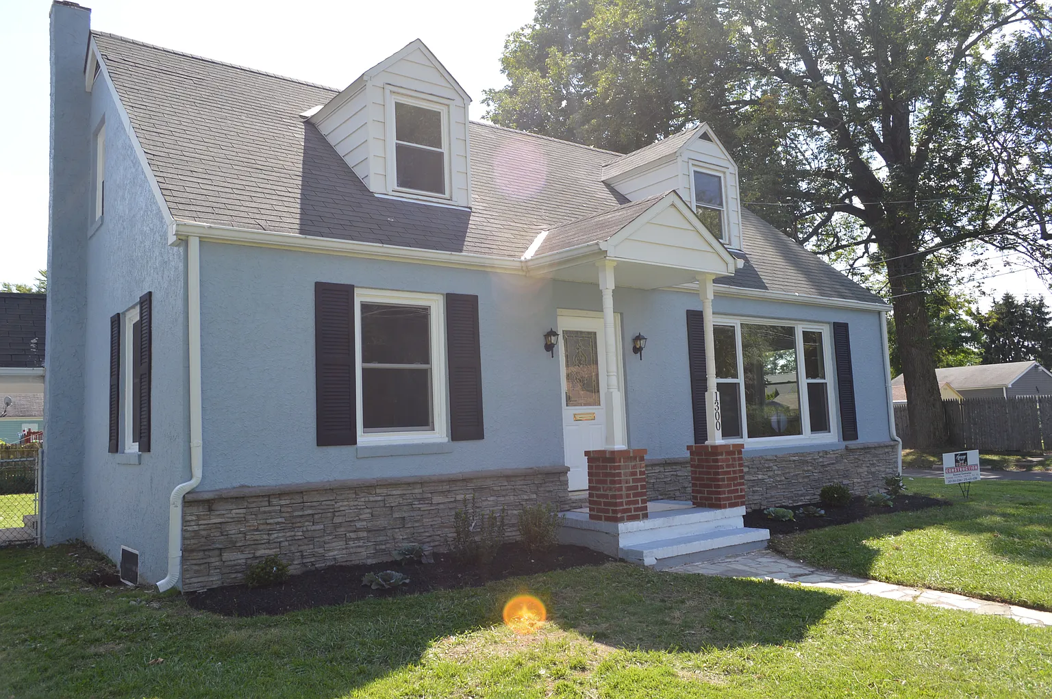 1300 Maple Ave photo 1