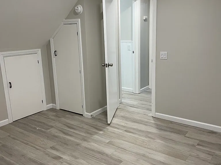 583 Mount Read Blvd #UP — Photo 10