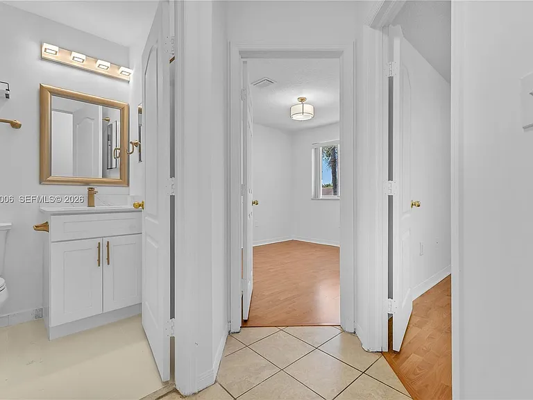 15750 SW 92nd Ave #20C — Photo 21