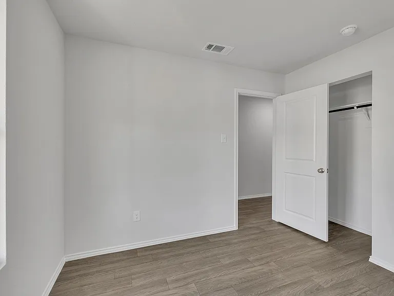 332 Azalea Trl — Photo 9