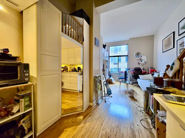 310 East 23rd Street image 9 of 13