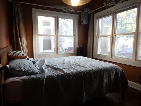 743 Alabama Avenue image 5 of 10