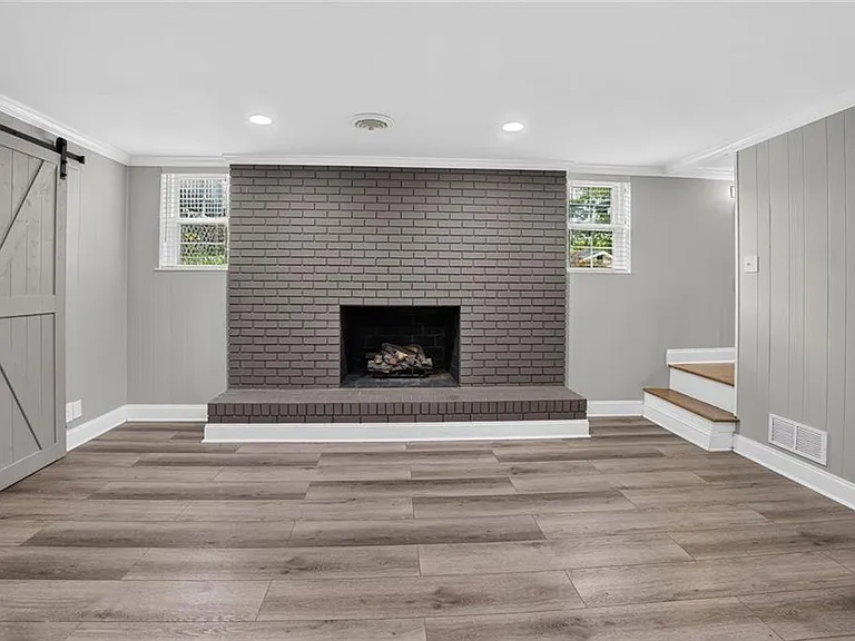 2982 Northbrook Dr — Photo 32