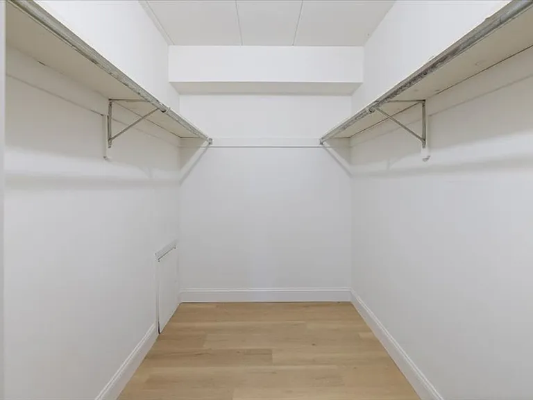 Peachgate Apartments — Photo 5