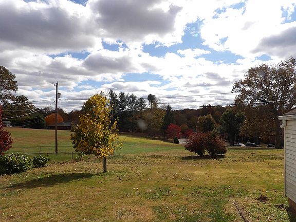 2nd image of 2724 Jackson Ave