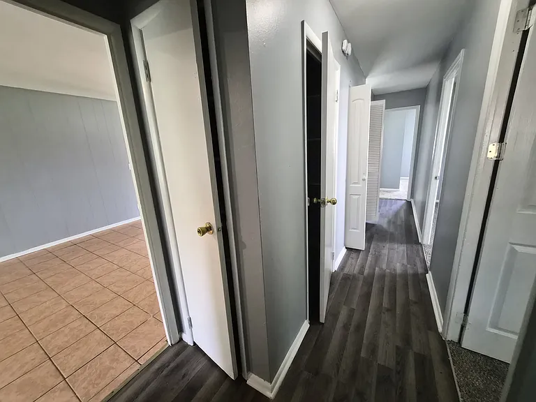 3921 Malibu Dr — Photo 12