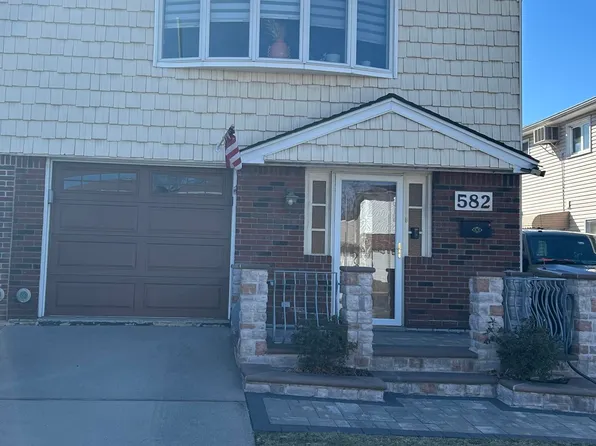 582 Armstrong Ave, Staten Island, NY 10308