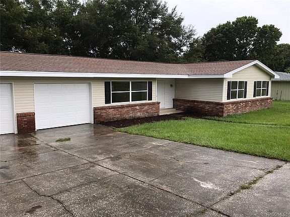 3rd image of 2414 W Gardenia Dr