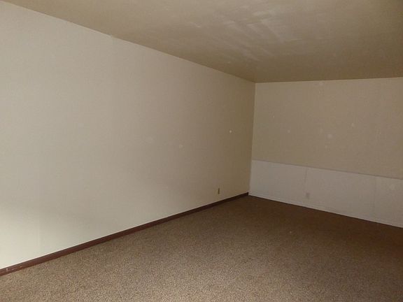 4th image of 600 S 4th St #32-M-027
