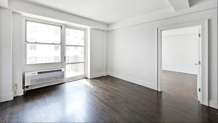 Rented by R New York | media 11