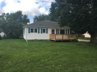 211 2nd St, Washburn, IA 50702