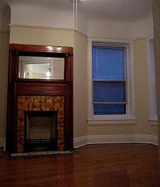 2nd image of 2110 N Clark St #03